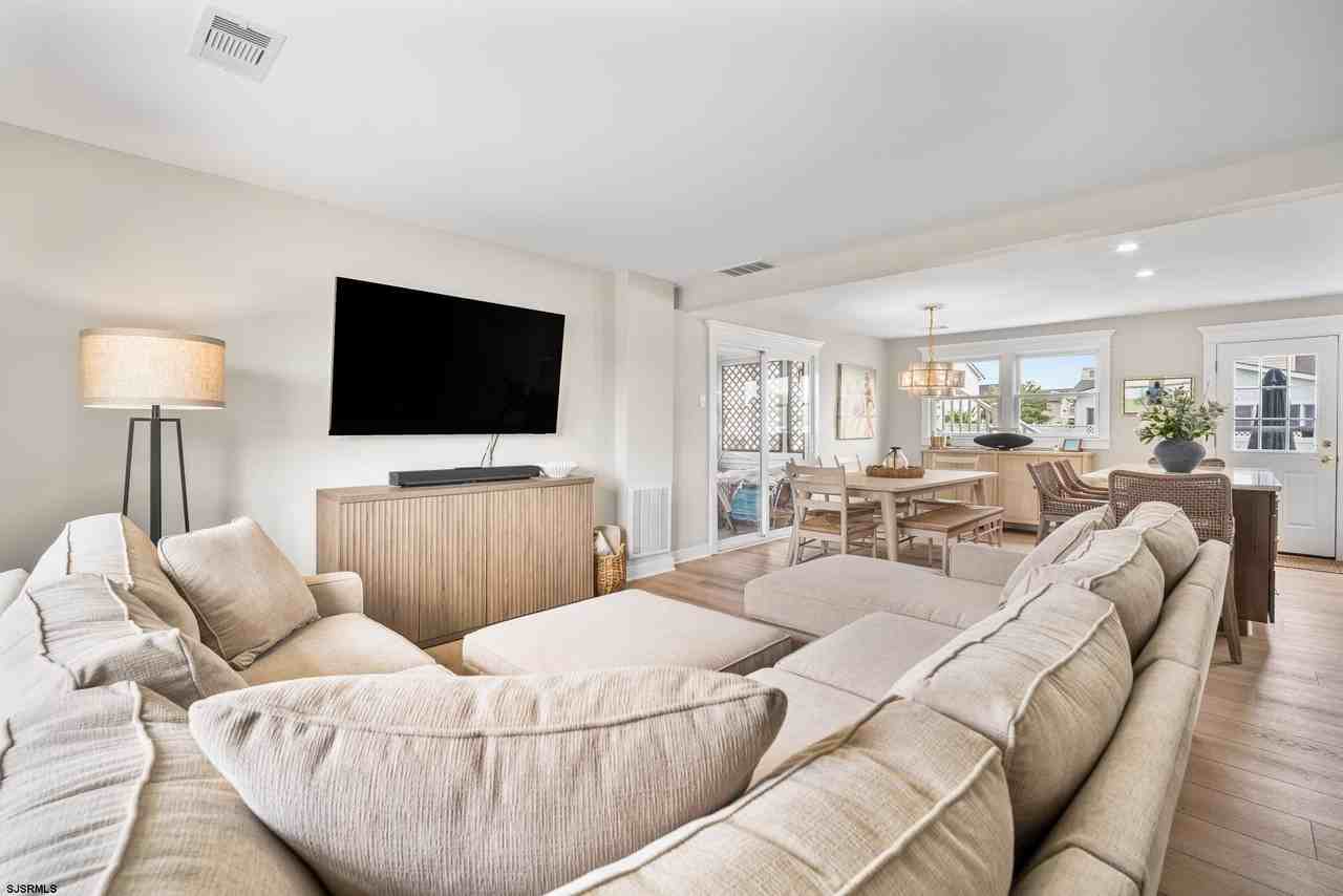 5217 Sea Spray Rd - Photo 2 of 35