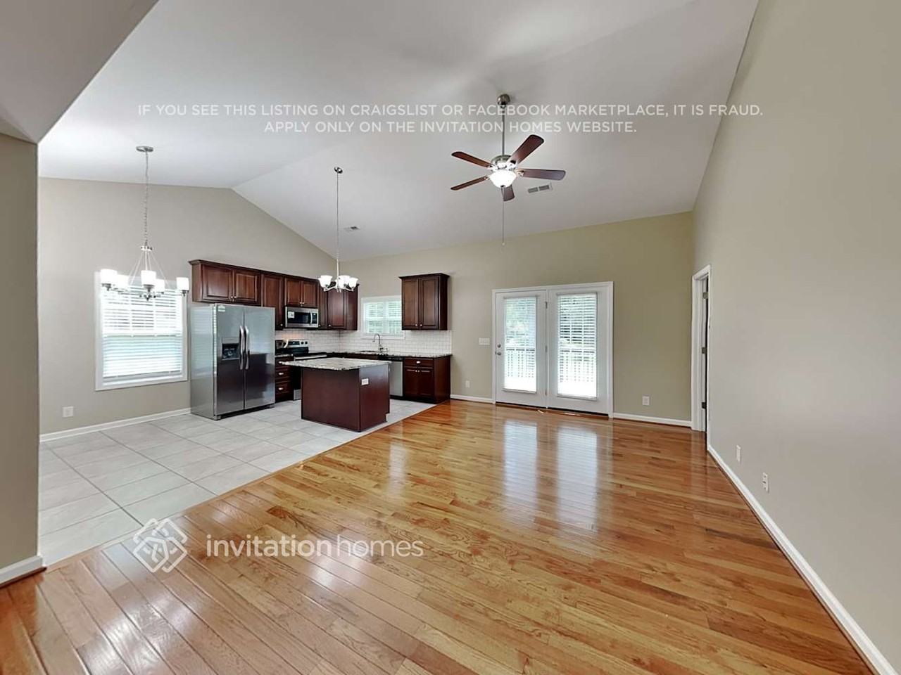 703 Phoenix St - Photo 3 of 18