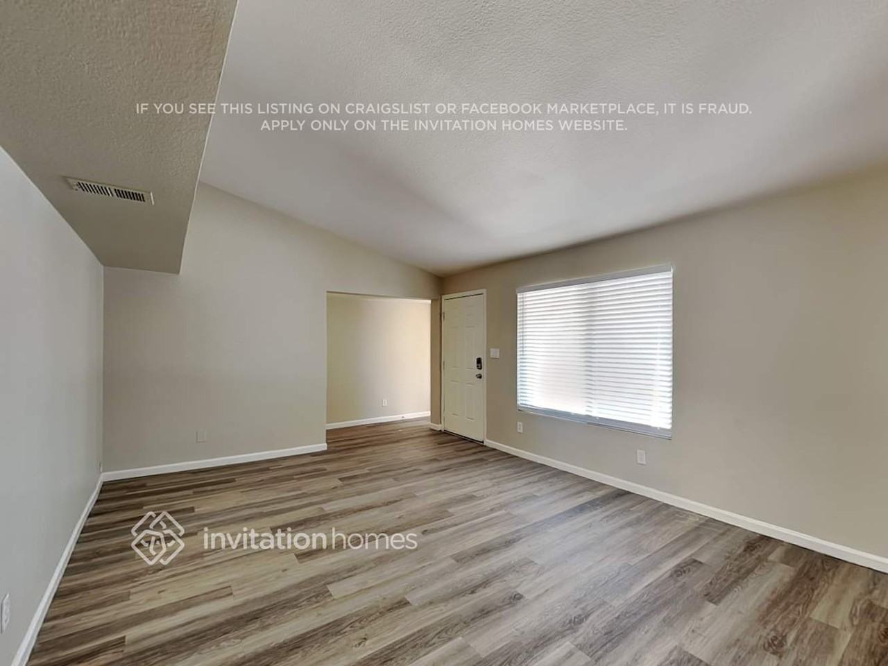 10444 W Devonshire Ave - Photo 3 of 17