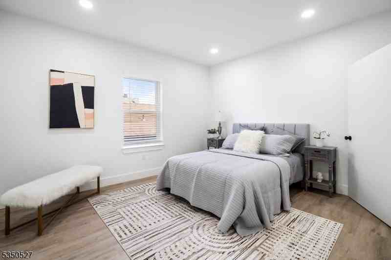 310 W Jersey St #404 - Photo 6 of 14