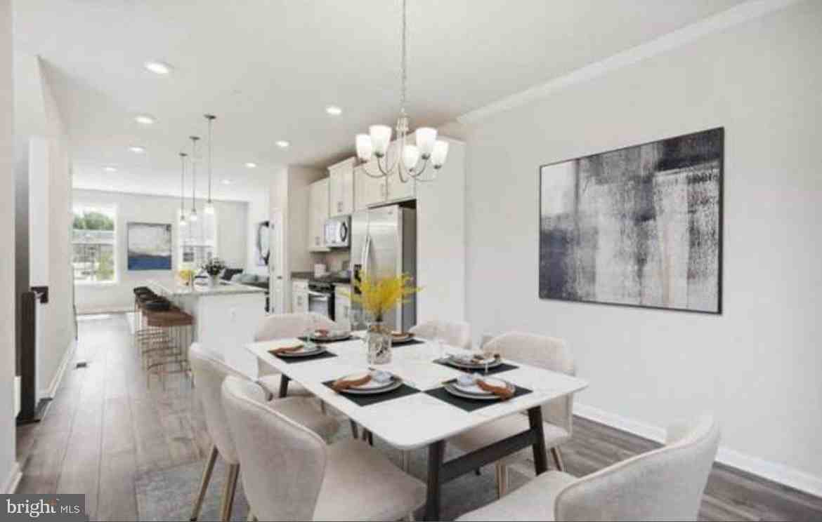 2729 Lanham Hill Cir - Photo 2 of 13