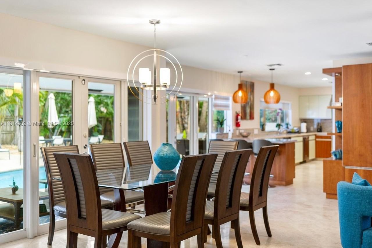 4101 Bayview Dr - Photo 6 of 47