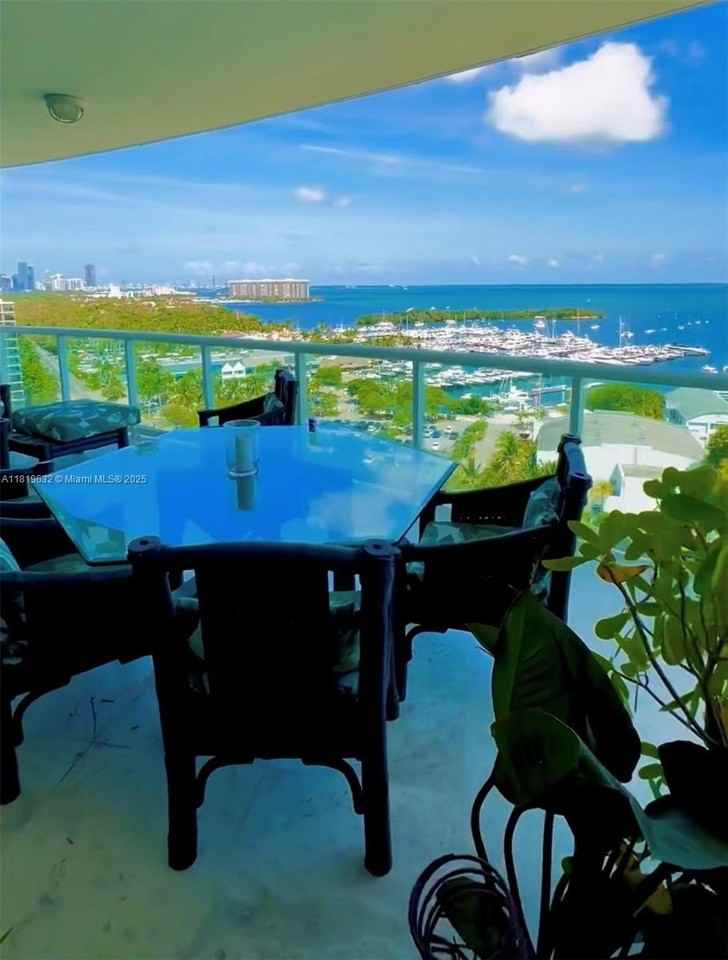 2645 S Bayshore Dr #1403 - Photo 4 of 29