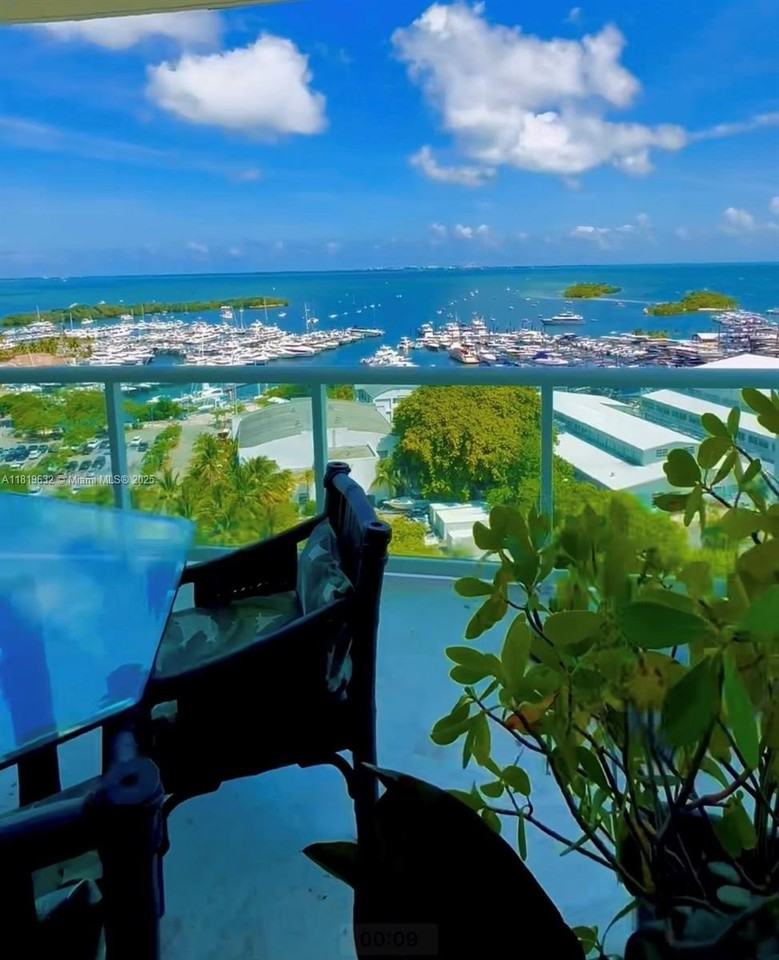 2645 S Bayshore Dr #1403 - Photo 5 of 29