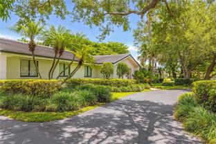 7915 Sw 166th St - Photo 1 of 1