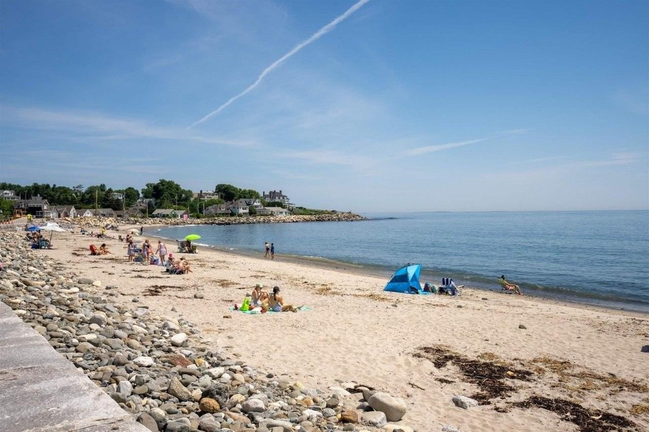 20 Ocean Blvd - Photo 7 of 37