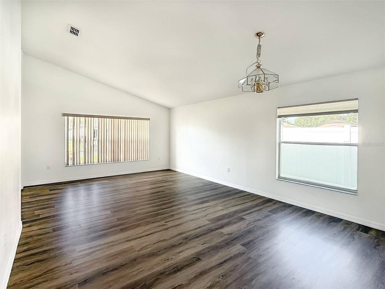 129 Garberia Drive - Photo 2 of 16