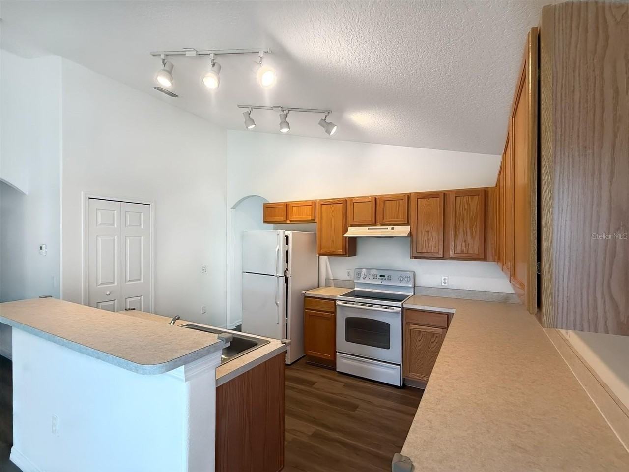 129 Garberia Drive - Photo 3 of 16