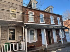 232 N Nagle St - Photo 1 of 1