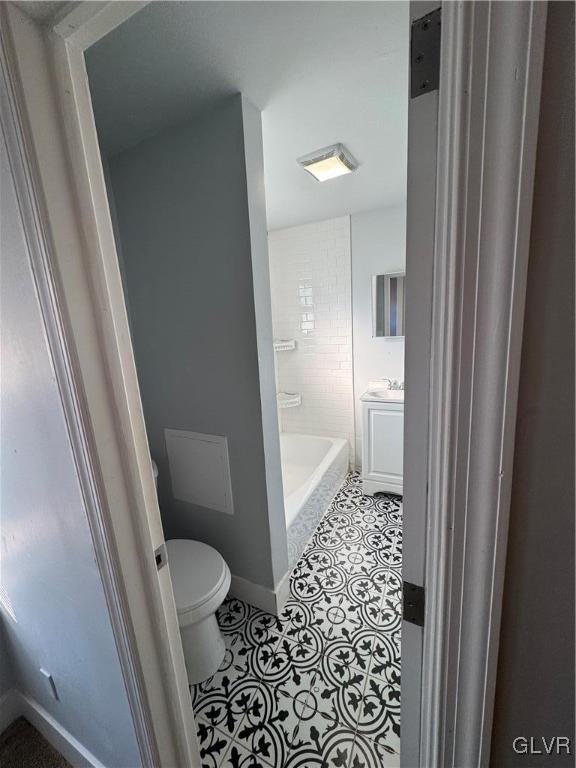 232 N Nagle St - Photo 6 of 12