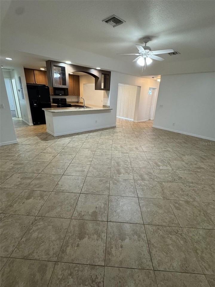 2963 Walnut Ct - Photo 3 of 15