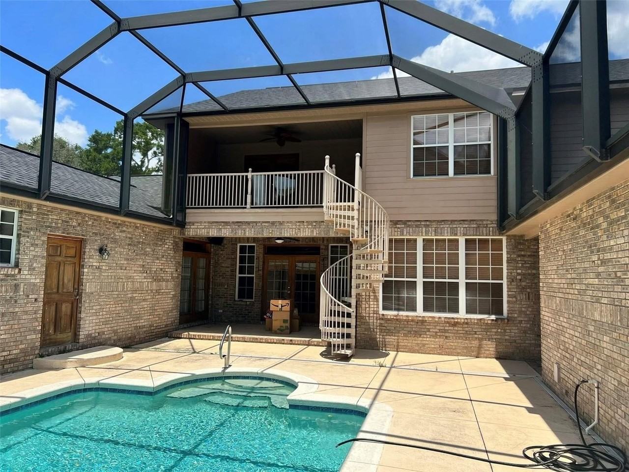 4440 Se 17th St - Photo 2 of 10