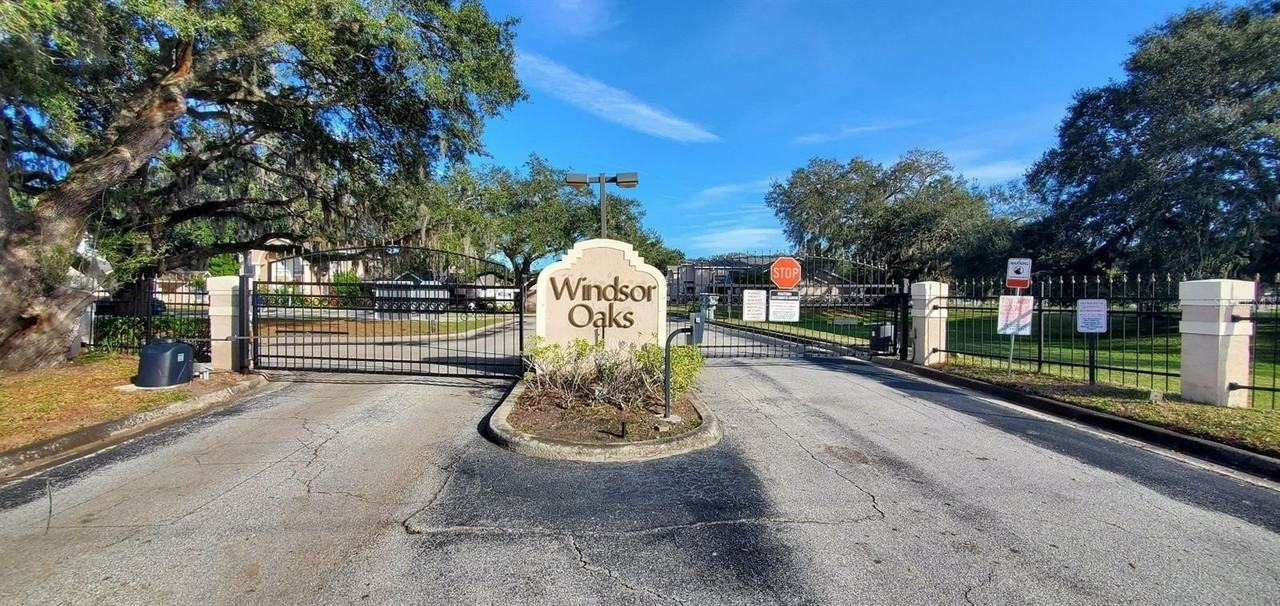 1659 Windsor Oak Court - Photo 4 of 21