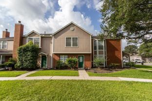 17283 Saturn Ln - Photo 1 of 1