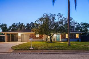 222 N Clearview Ave - Photo 1 of 1