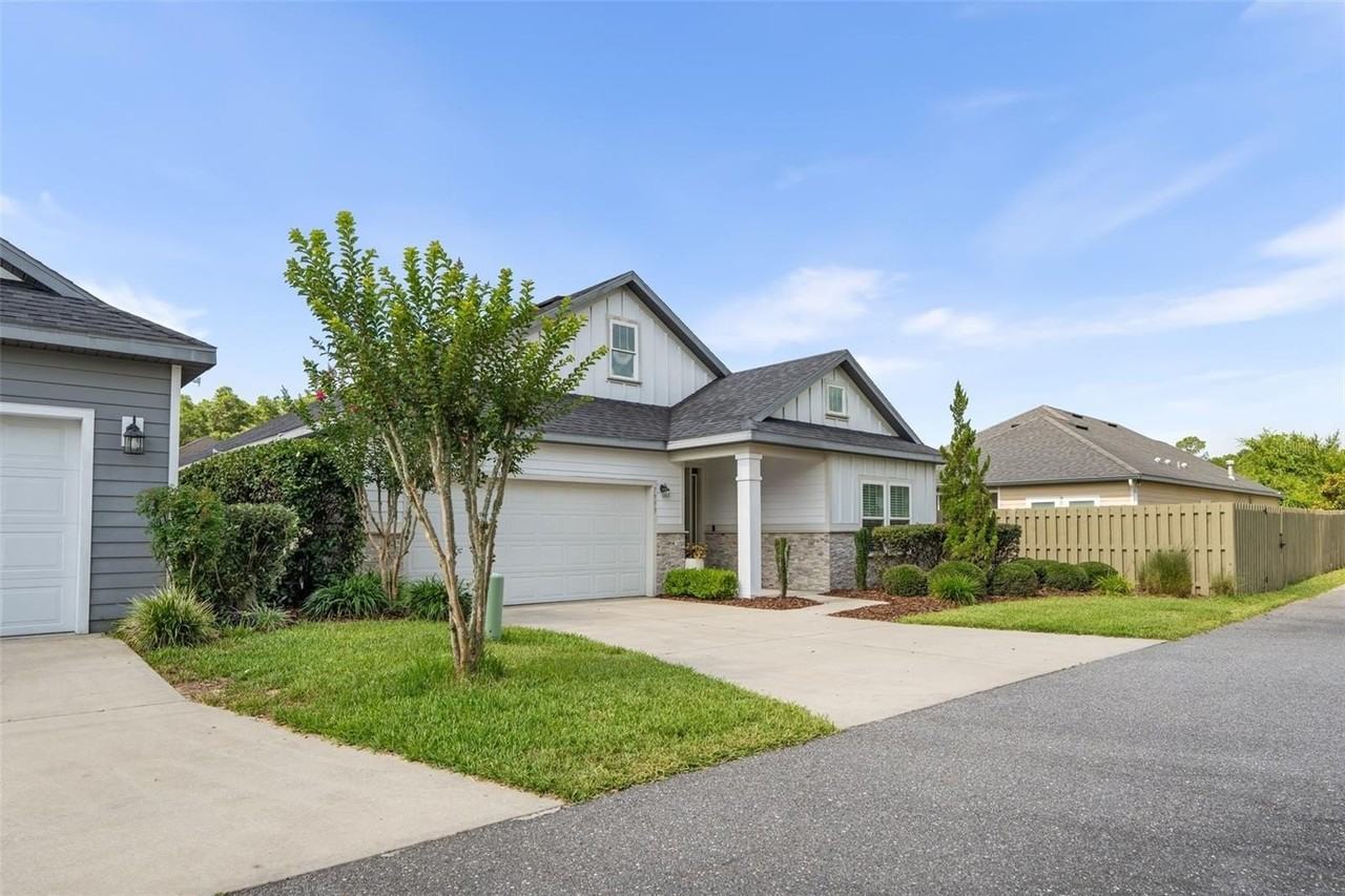 7993 Sw 79th Ln - Photo 2 of 27