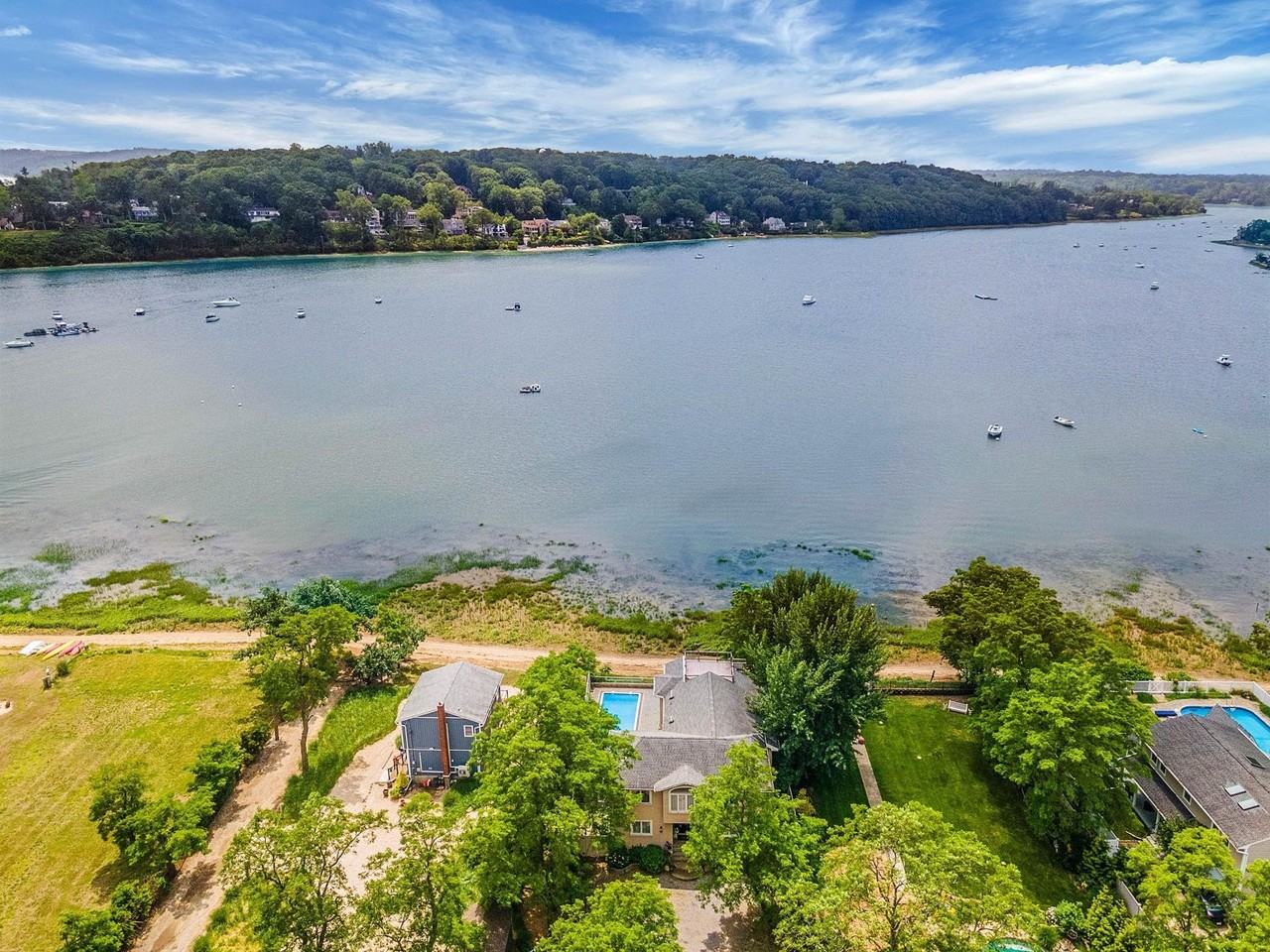 18 Deans Ln - Photo 2 of 50