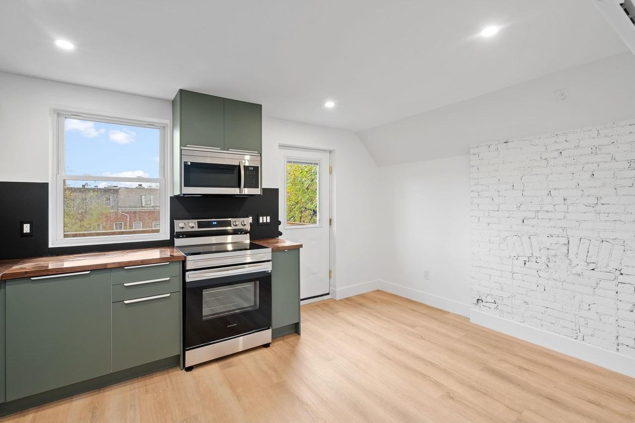 119 Lander St #1 - Photo 5 of 48