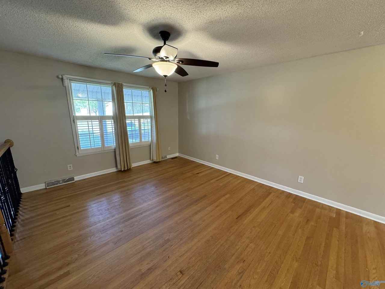 516 Valley View Terrace Southeast - Photo 5 of 18