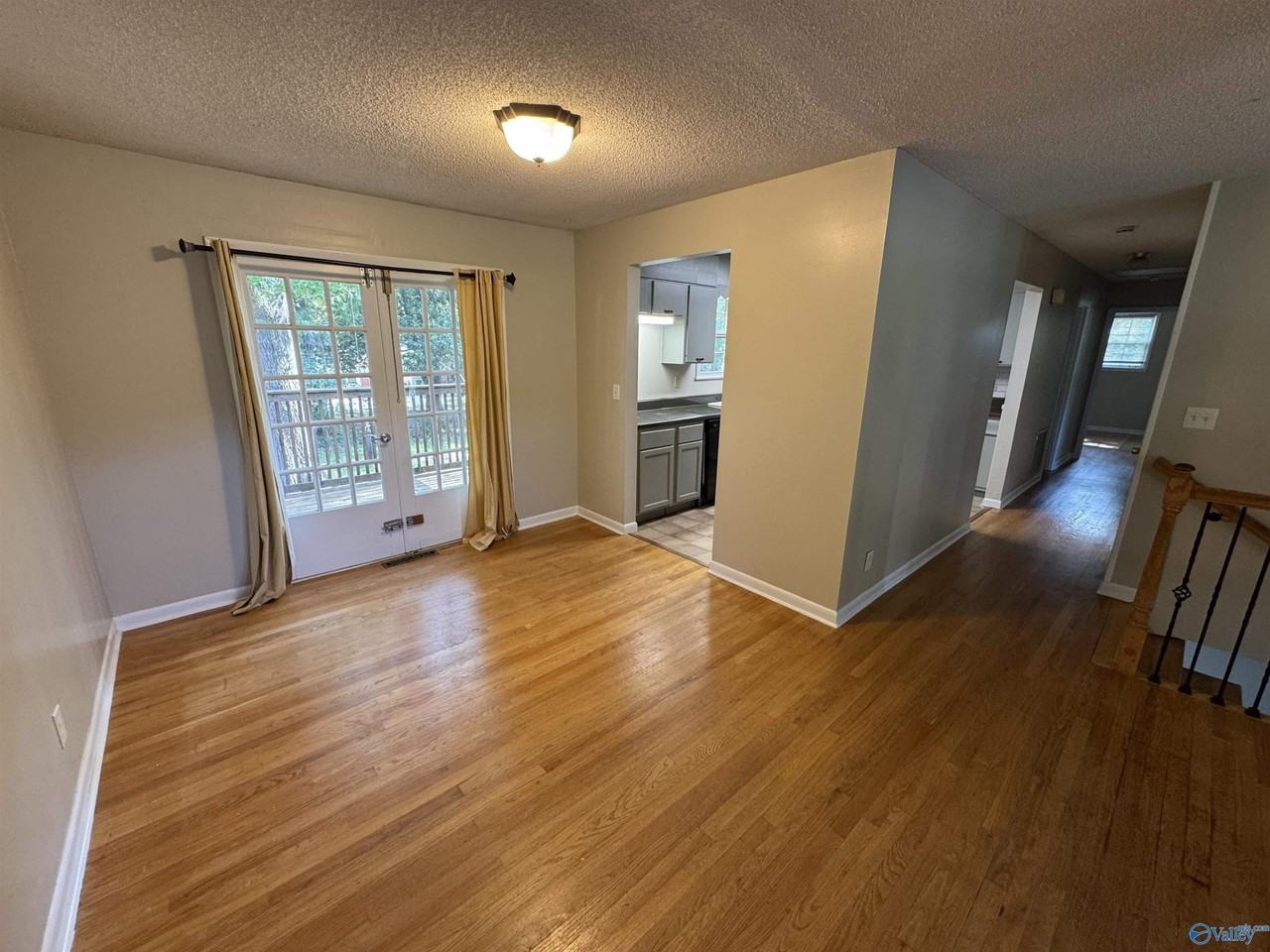 516 Valley View Terrace Southeast - Photo 6 of 18