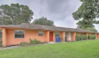 1107 Avenue G #B - Photo 1 of 1
