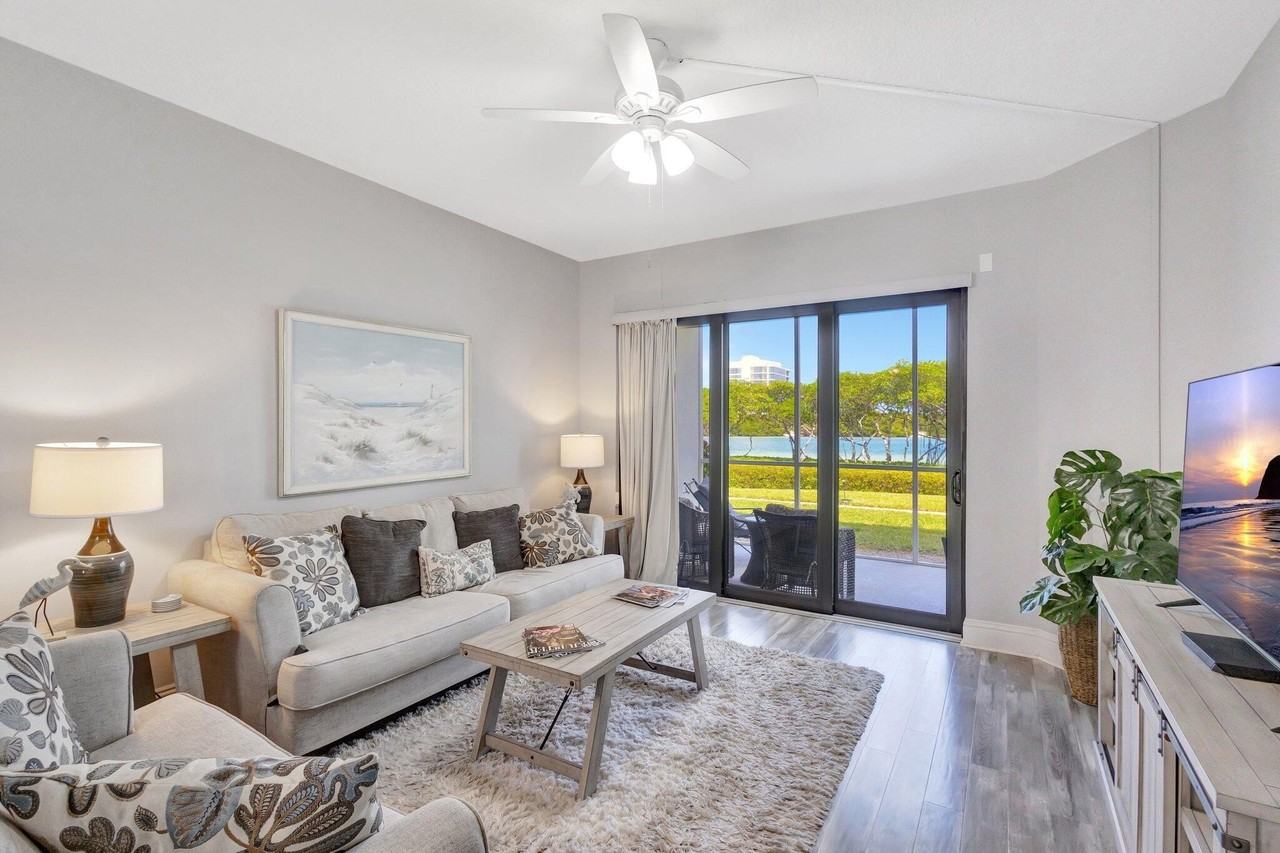 200 Waterway Rd #109 - Photo 3 of 43