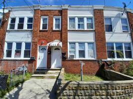 featured image of 715 N Michigan Ave