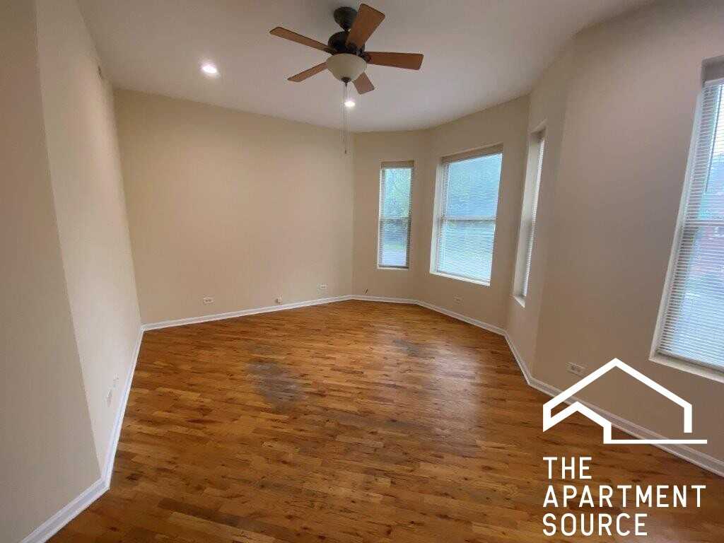 2300 S Ridgeway Ave #3N - Photo 5 of 12