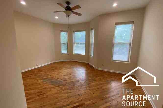 2300 S Ridgeway Ave #3N - Photo 6 of 12