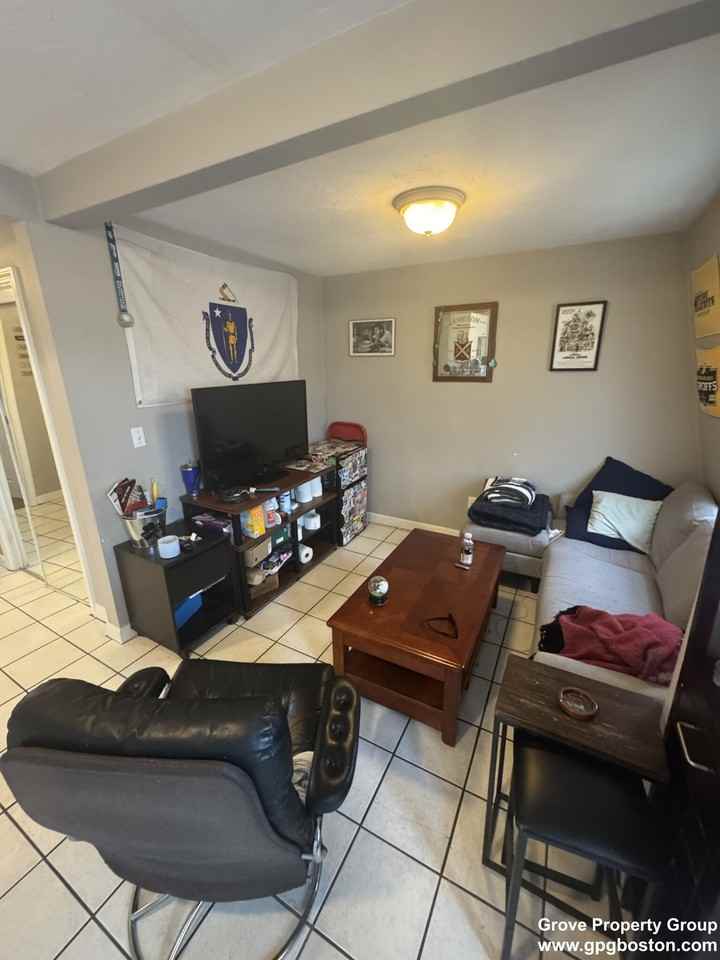 185 H St #3 - Photo 2 of 12