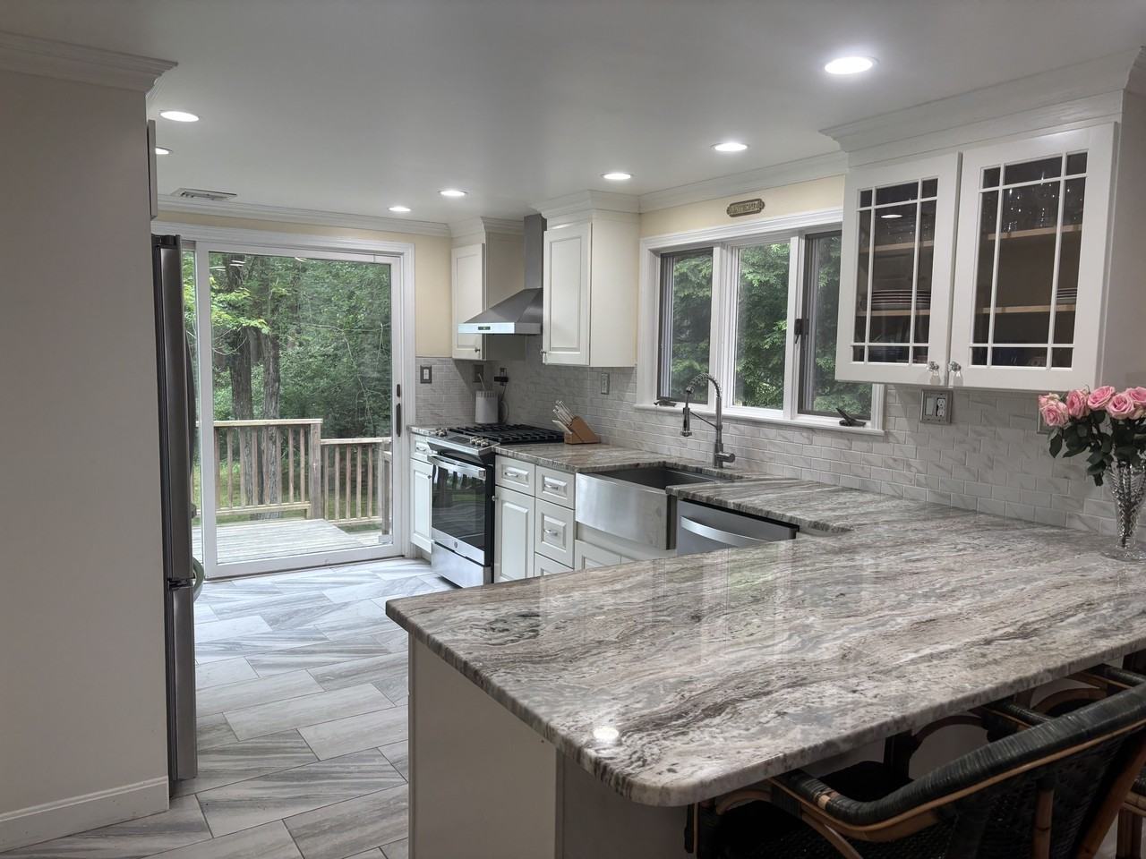 145 Concord Rd - Photo 3 of 21