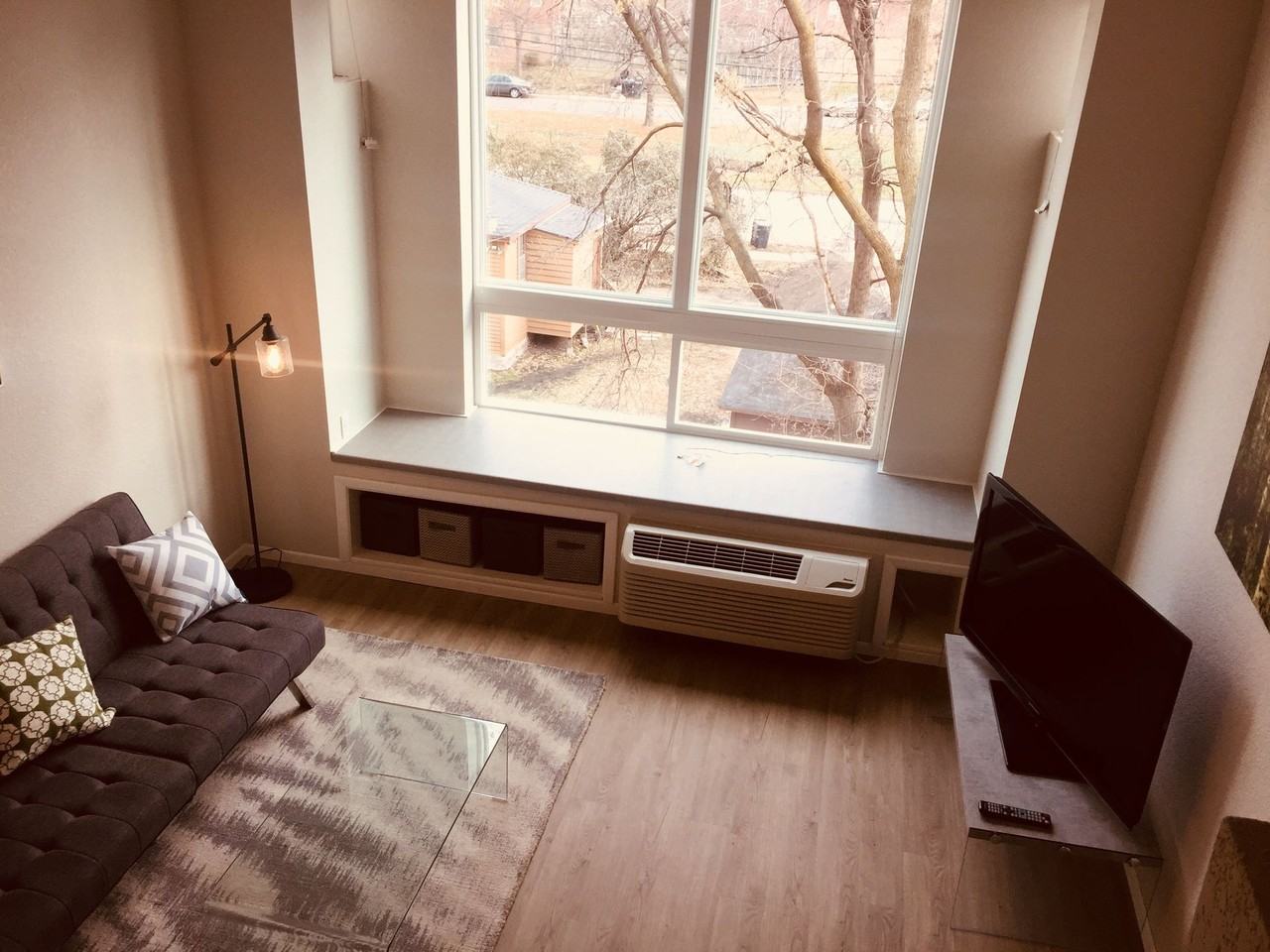 APT ON ESSEX - Photo 2 of 28