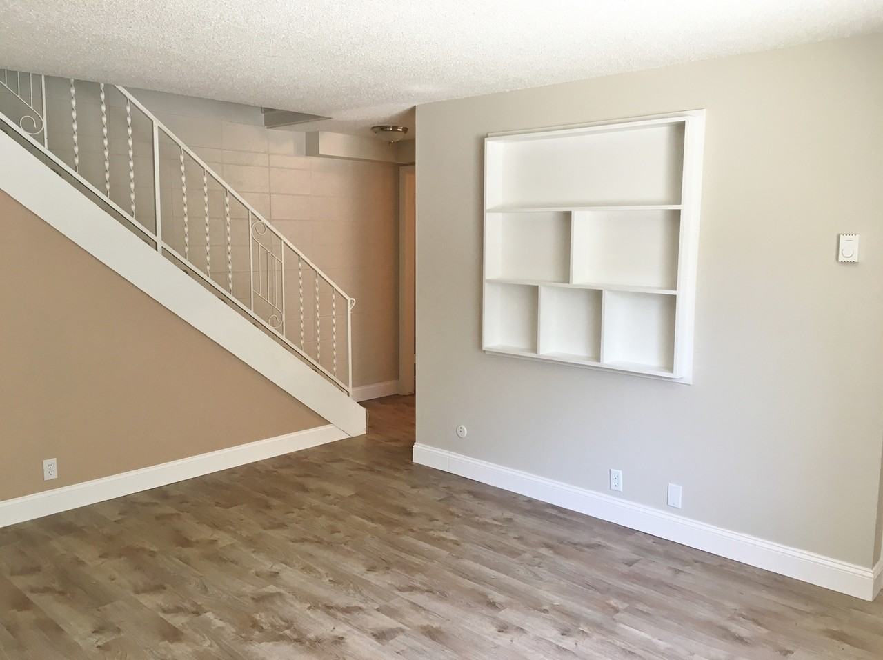 838 S Curtis Rd - Photo 4 of 13