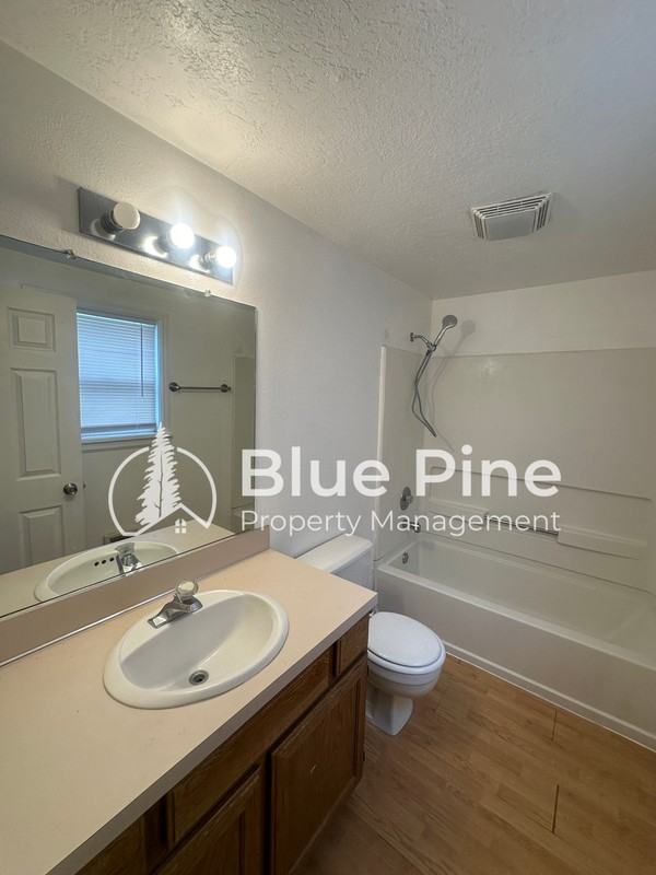 439 E Wyeth St - Photo 6 of 6