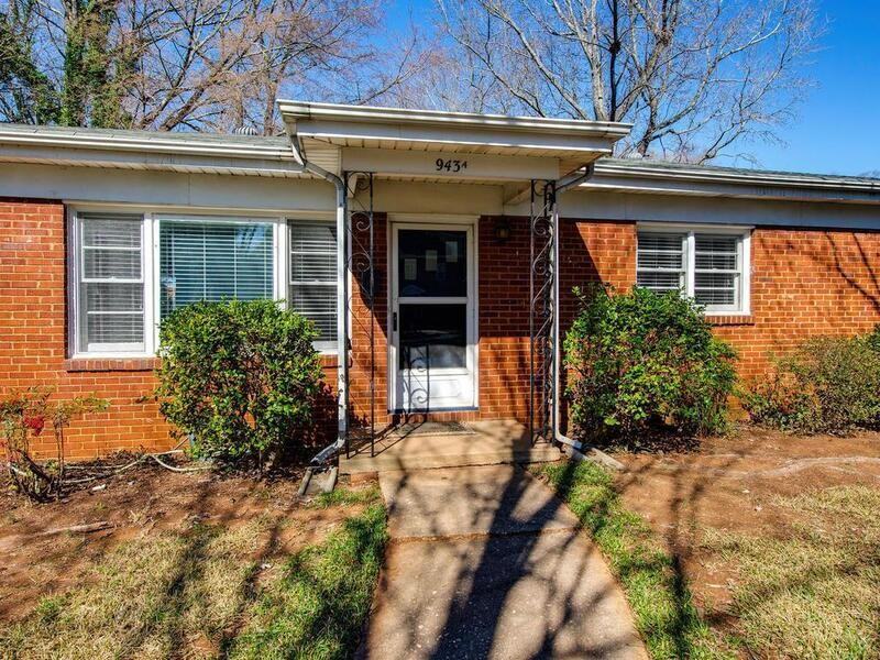 943 Norland Rd #A - Photo 2 of 17