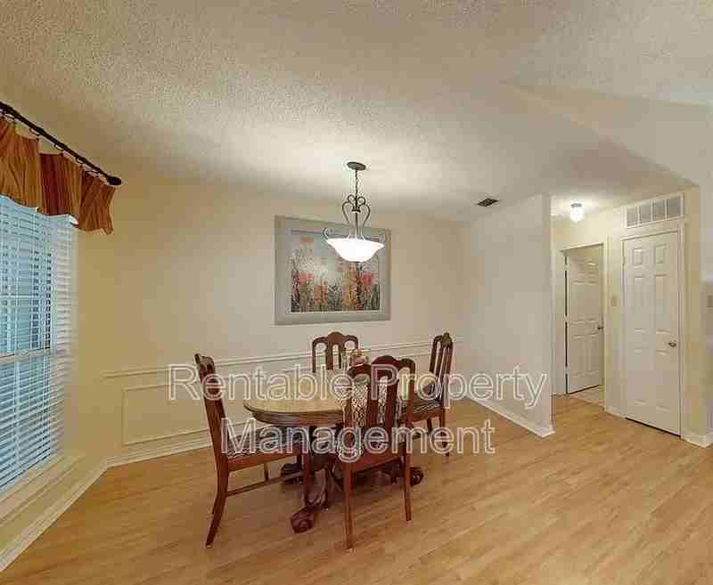 8310 Hidden Spring Dr - Photo 3 of 31