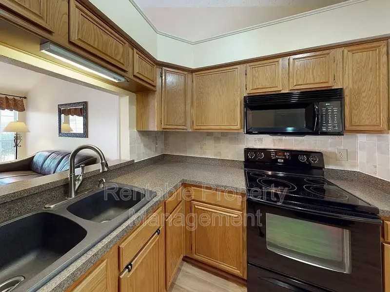 8310 Hidden Spring Dr - Photo 5 of 31