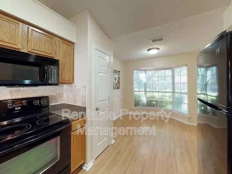 8310 Hidden Spring Dr - Photo 6 of 31