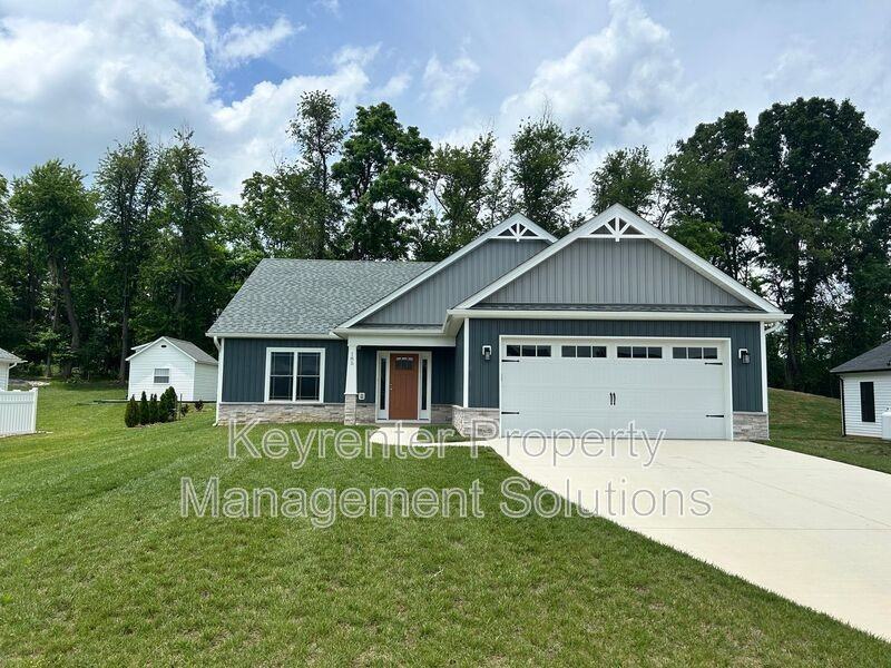 185 Lindburgh Dr - Photo 2 of 45