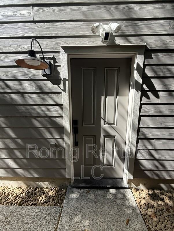 2111 E Mill Plain Blvd - Photo 3 of 13