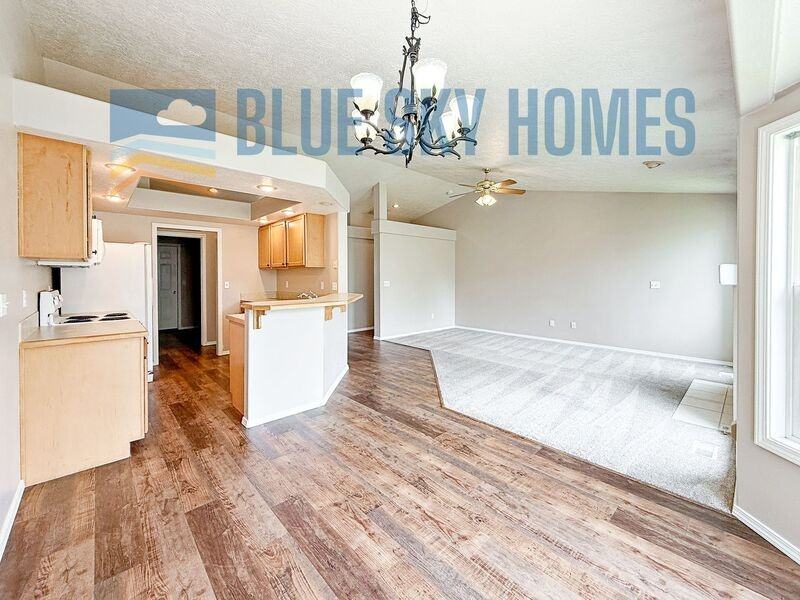7530 N Matlock Ave - Photo 2 of 20