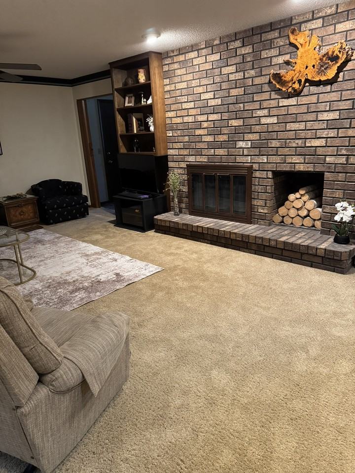 1319 Lewis Ave - Photo 2 of 14