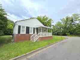 featured image of 332 Marion Ave