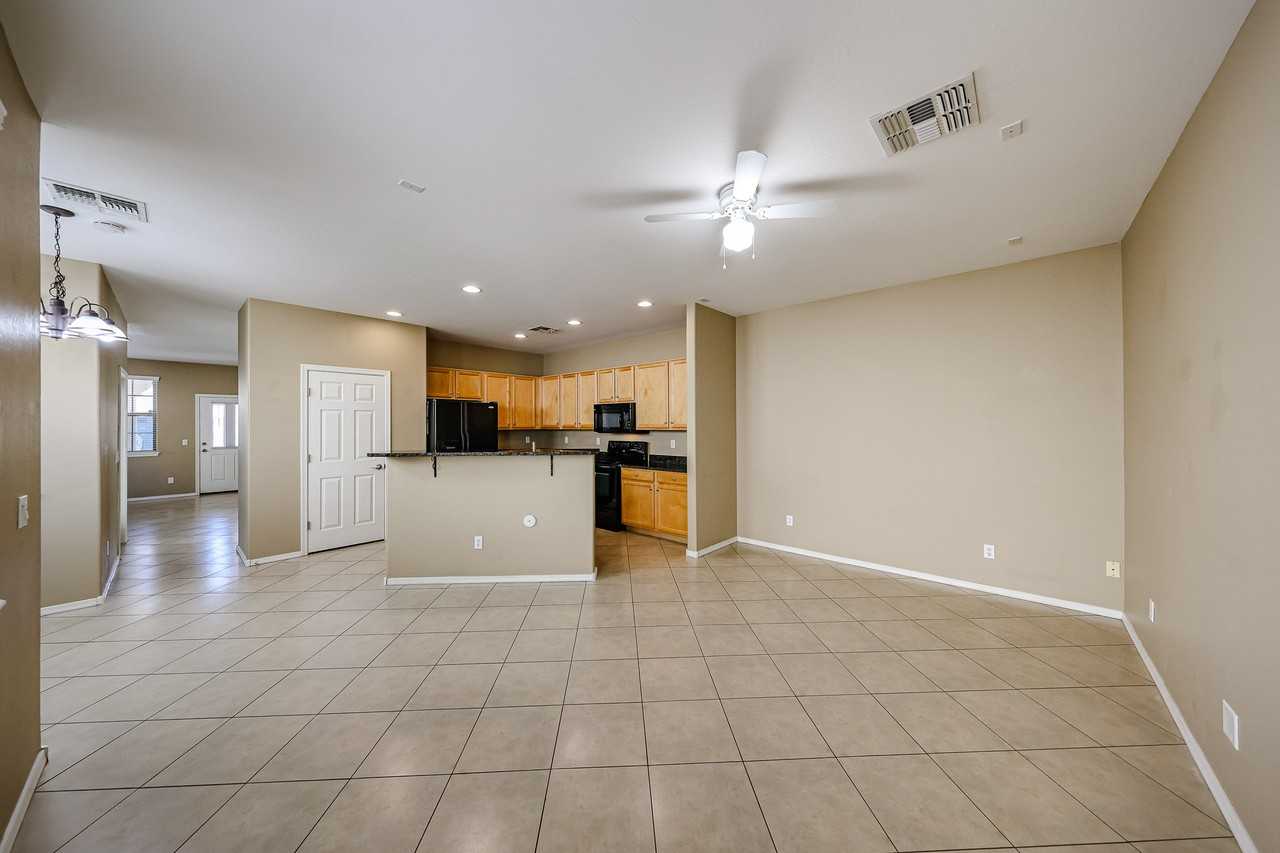 8969 W State Ave - Photo 6 of 35