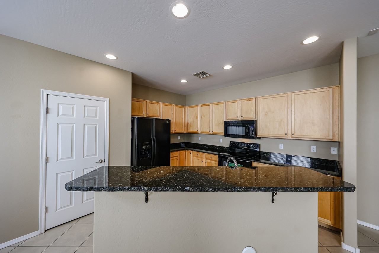 8969 W State Ave - Photo 3 of 34