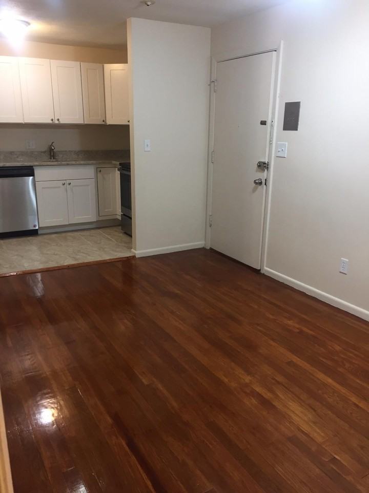 Mount Auburn St. & Garfield #1E - Photo 2 of 12