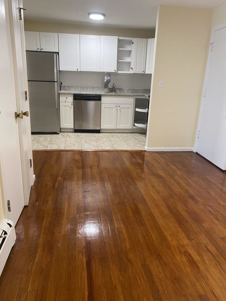 Mount Auburn St. & Garfield #1E - Photo 3 of 12