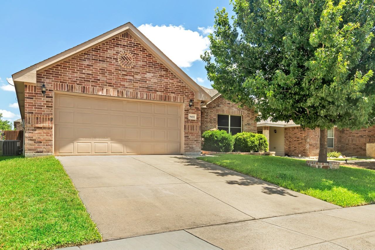 9432 Tierra Verde Dr - Photo 2 of 31