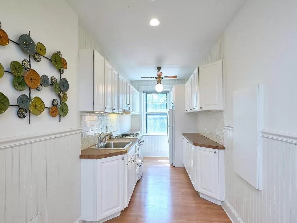 42 Linnaean St - Photo 2 of 10