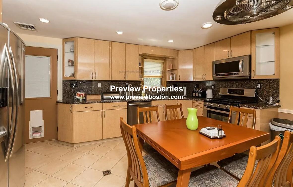 Bellamy St #2 - Photo 2 of 16